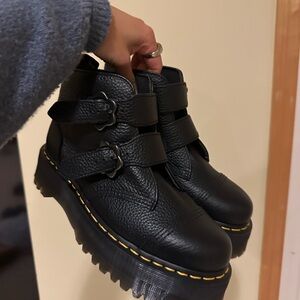 Dr Martens Devon Heart Platform boots